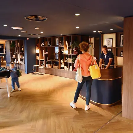 Ibis Styles Nantes Aeroport Резе
