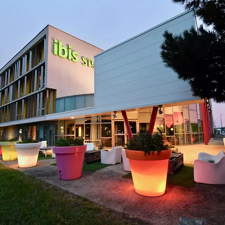 Отель Ibis Styles Nantes Aeroport
