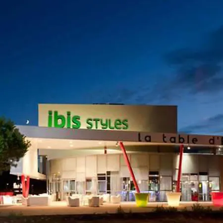 Отель Ibis Styles Nantes Aeroport Резе