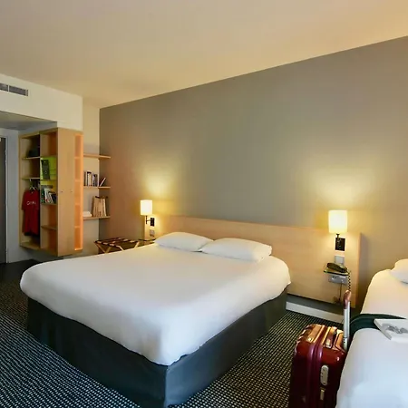 Ibis Styles Nantes Aeroport Отель 3*