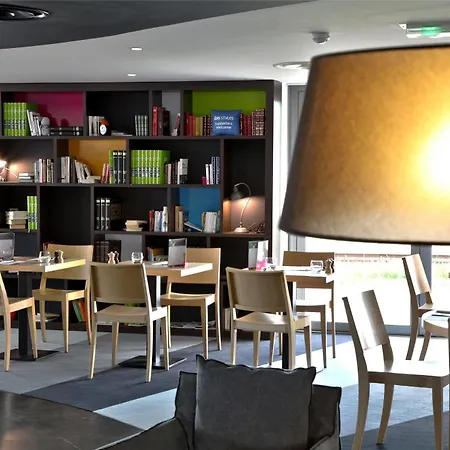 Ibis Styles Nantes Aeroport Hotel 3*