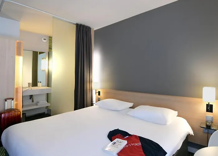 Ibis Styles Nantes Aéroport Hotel 3*