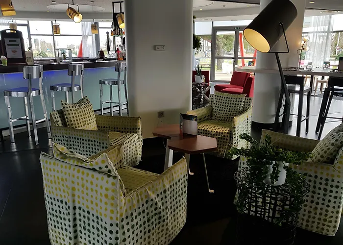 Ibis Styles Nantes Aéroport Rezé