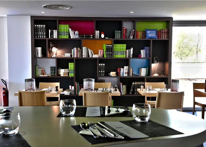 Ibis Styles Nantes Aéroport Hotel 3*