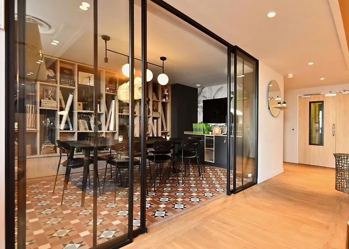 Ibis Styles Nantes Aéroport Hotel 3*