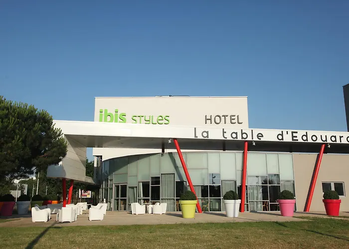Ibis Styles Nantes Aéroport Hotel 3*